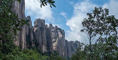 Rutas Y Senderismo En Montserrat Rutes Pirineus