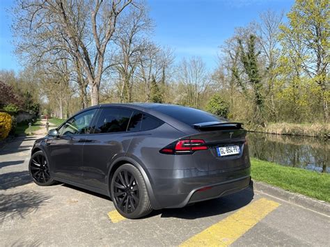 Tesla Model X Plaid les premières images et impressions de conduite