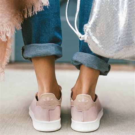 M Cho H I Con G I Xem Ng Sneaker M U Nude N Y M B O C N O C Ng H H T I Mua Ngay