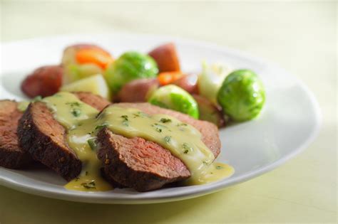 Rich, Buttery Béarnaise Sauce Recipe