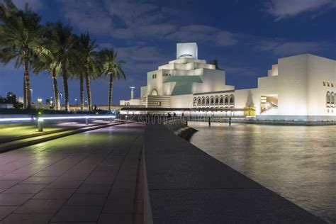 Night Scene of the Museum of Islamic Art in Doha, Editorial Photo ...