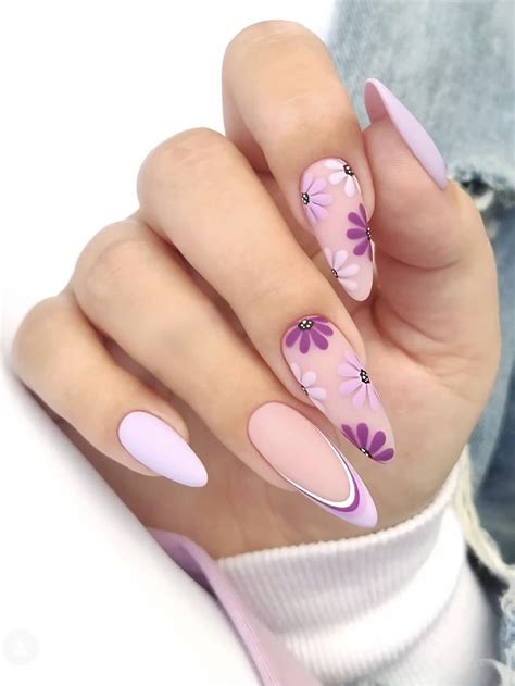 30 March Nails Perfect For Your 2024 Spring Manicure