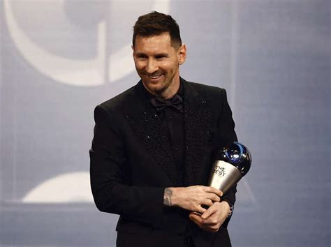 Lionel Messi vence o prêmio The Best e se torna o melhor jogador do