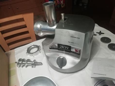 električna mesoreznica KENWOOD MG 700 PRO