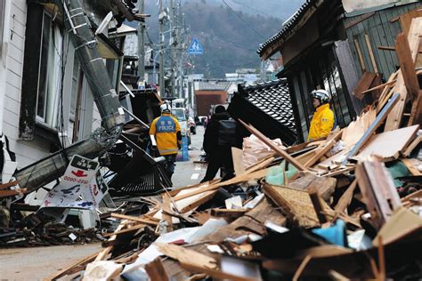 【能登半島地震・輪島ルポ】「自分には何もできん」 妻の救出祈るも無念、全壊自宅の下敷きに：北陸中日新聞web