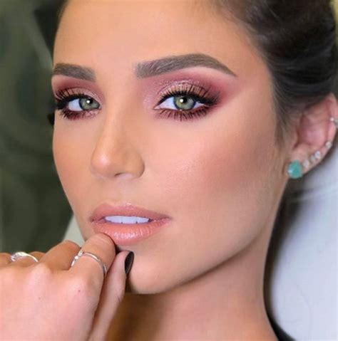 Mariana Sampaio Maquiagem Sombra Rosa E Batom Nude NaturalBeautyProducts Batom Maqui