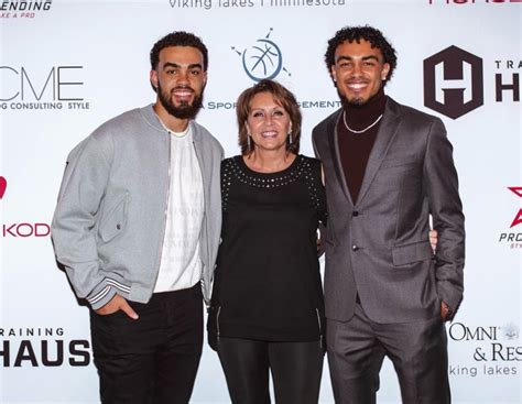 Mama Bear: Mom's at the heart of family's 'basketball Jones' - Memphis ...