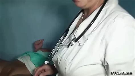 Deutsche Milf Nonne Wird Vom Pastor In Der Kirche Gefickt Xhamster