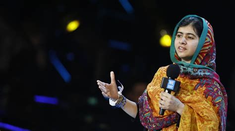 Lukisan Potret Malala Yousafzai Terjual Lebih 100 Ribu