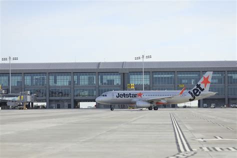 Jetstar Launches Direct Clark to Singapore Route - Out of Town Blog