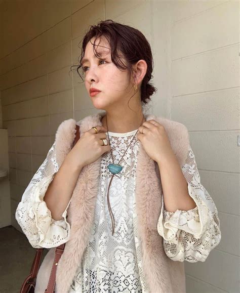 菅谷梨沙子さんのインスタグラム写真 菅谷梨沙子instagram「adaofficial のジレ届いた♡ まださすがに暑い