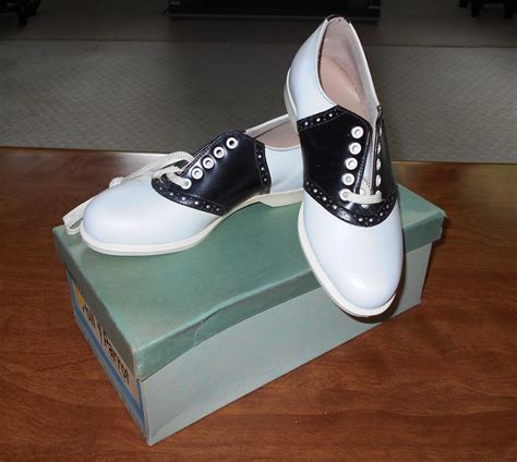 Vintage 1950s Girls Saddle Shoes White And Black By Poll