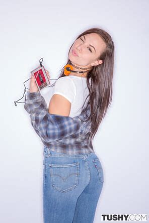 Aidra Fox Sexy Brunette Gets Anal From Celebrity Photo Gallery