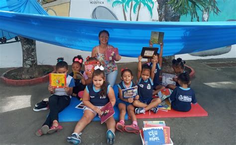 Dia Nacional Do Livro Infantil é Comemorado Nas Escolas Da Rede