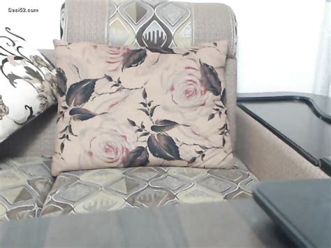 Big Tits BBW Shows Her Tits And Ass On Cam