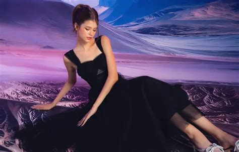 Обои girl dress model brunette cute на телефон и рабочий стол раздел девушки разрешение