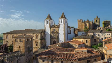 travelers guide  caceres spain travelage west