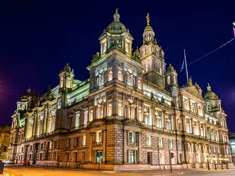 The Fiver Five Of The Best City Halls In The United Kingdom