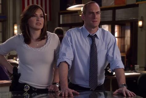 ‘Law & Order: SVU’ Clip Brings Stabler And Benson Back Together