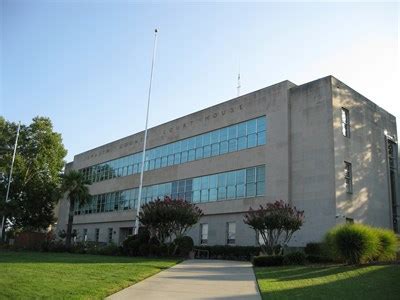 Shasta County Courthouse - Redding, CA - Courthouses on Waymarking.com