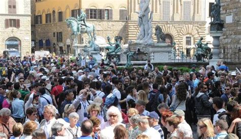 Turismo di massa e città da Roma a Venezia Barcellona e Berlino Cosa