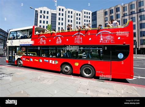 London Double Decker Tour Bus Hi Res Stock Photography And Images Alamy