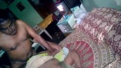 Uncle Auntyai Ookum Tamil Aunty Sex Porn Videos Tamil Xnxx