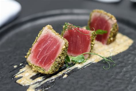 Filetto Di Tonno In Crosta Di Pistacchi La Ricetta Del Secondo Di Pesce