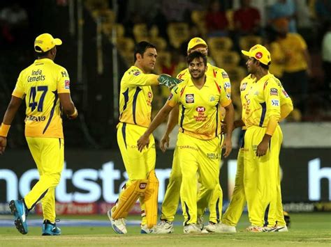 Live Ipl Final Score Mi Vs Csk Live Cricket Score Chennai Super Kings