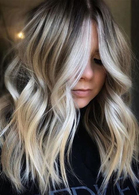 49 Flirty White Wavy Hairstyle For Long Hair And Medium Length Hair Fashionsum Cabelo Com