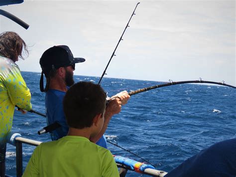 Rough Water FISHING | Bloodydecks