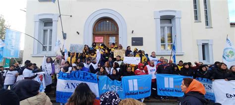 Jornada de paro los gremios reclamaron en el centro de Río Gallegos