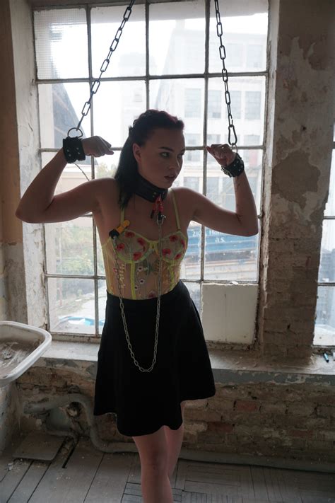 Porn Model Keira Slow