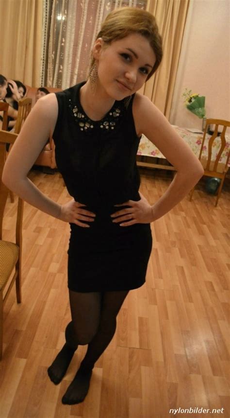 Amateur Girl In Schwarzer Strumpfhose Deine Nylon Bilder Galerie