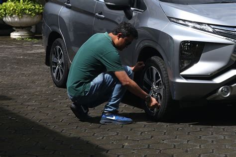 Tips Mencegah Pecah Ban Saat Melaju Di Jalan Tol Berita Mitsubishi