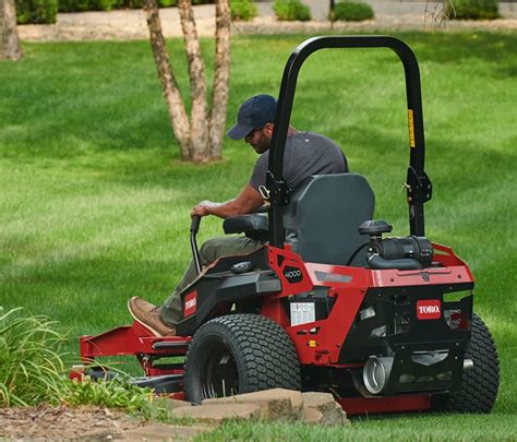 Toro 4000 52 Inch Zero Turn Mower Series HDX Pro 31 HP 999cc 74010