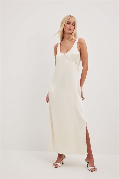 Satin Slit Detail Maxi Dress Offwhite Na Kd