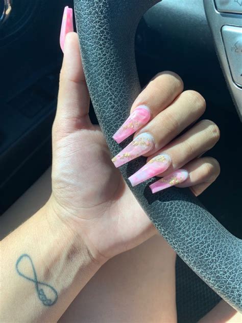 Pink Marble Nails W Gold Flakes Marble Nails Nails Gold Nails