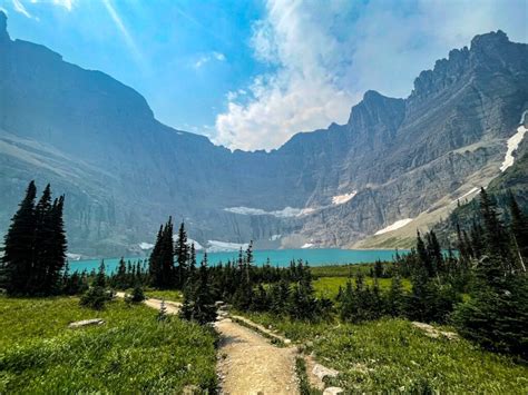 Best Road Trips From Glacier National Park To Yellowstone