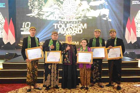 Khofifah Pdrb Pariwisata Jatim 2022 Capai 5 6 Persen Di Tiap Triwulan