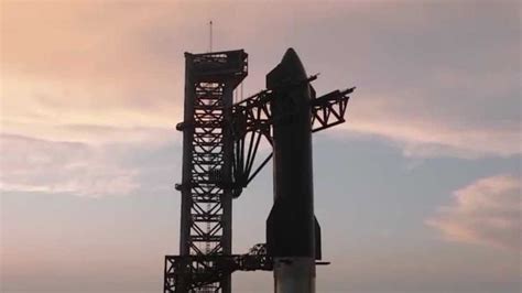 Worlds Most Powerful Rocket Ever Built Set To Launch Thursday