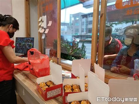 彰化蛋黃酥大放送！愛台灣力挺裴洛西 她霸氣買10盒 Ettoday地方新聞 Ettoday新聞雲