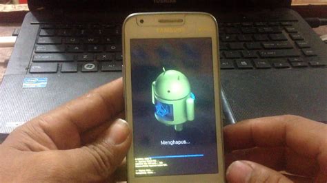 Hard Reset Samsung Galaxy V Plus Sm G Hz Lupa Pola Youtube