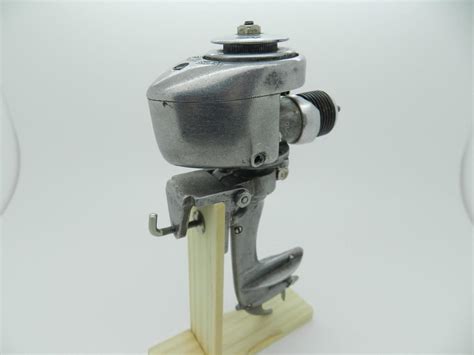 Fuji 061 Toy Outboard Motor Vintage Gas Powered Model Boat Engine