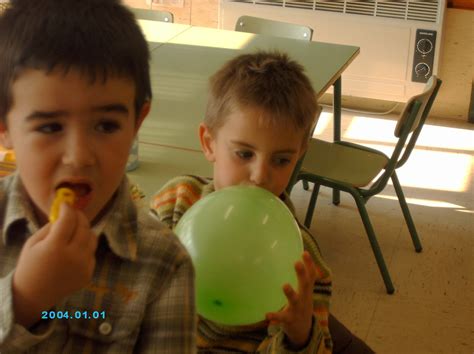 Escuela Infantil Castillo De Blanca Ejercicios Soplo Globos