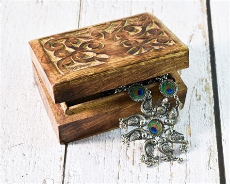 Ajuny Hand Carved Wooden Jewellery Keepsake Storage Box Organizer With