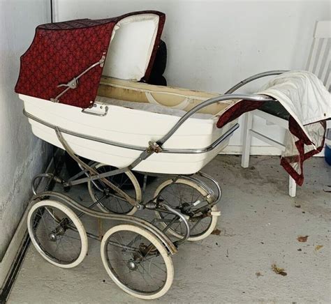 Pin By Charlotte Nielsen On Retro Barnevogn Vintage Pram Baby