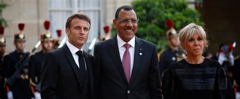 Niger Macron Demande La Lib Ration Imm Diate De Bazoum Apr S Sa