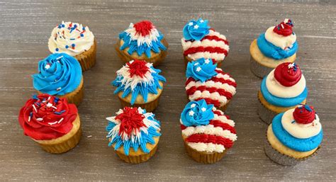 Easy July 4th Cupcakes