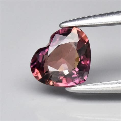 No Reserve Price Deep Purplish Orange Pink Sapphire 0 45 Ct Catawiki